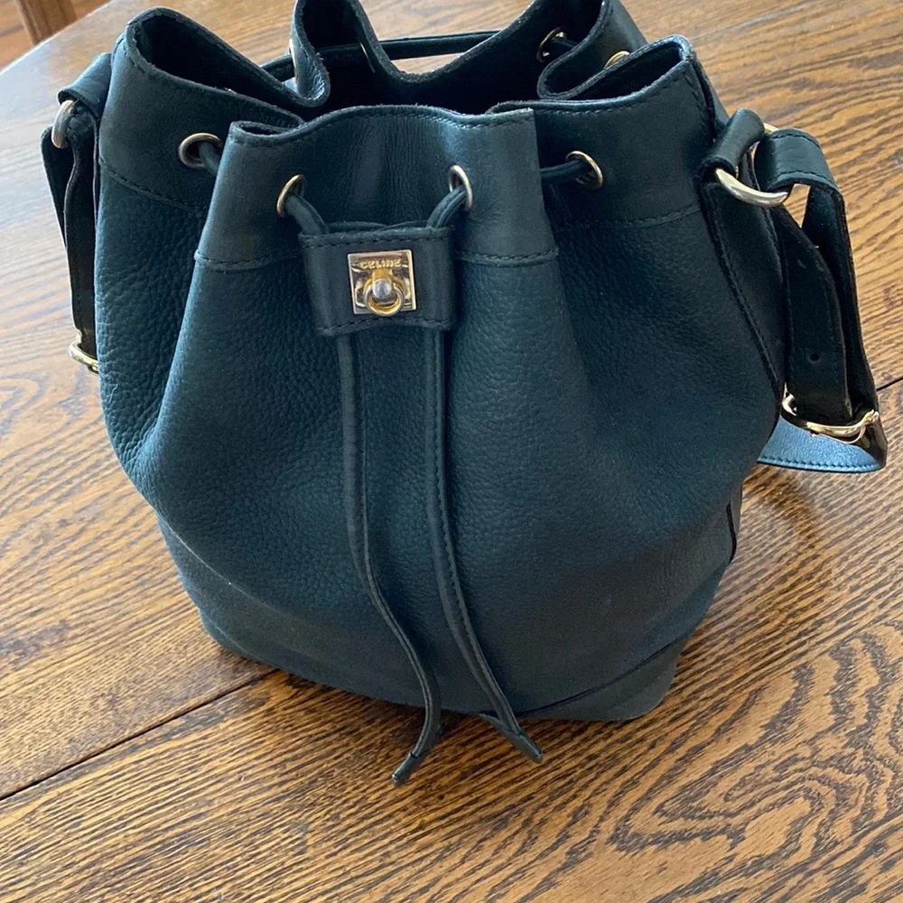 RARE~ Céline ~ Loden Tumbled Calfskin Bucket Bag with Scarlet Calfskin Interior - Picture 13 of 16